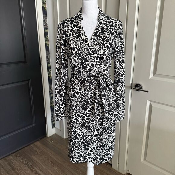 Diane Von Furstenberg New Jeanne Two Signature Long Sleeve Wrap Dress Size 6 - Picture 1 of 10